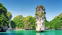 Halong Bay Full Day Tour with All-Inclusive: Boat, Kayak, Island, Cave and Lunch
