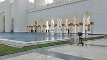 Abu Dhabi Tour with Sheikh Zayed Grand Mosque from Dubai