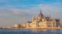 Private Transfer from Bratislava to Budapest with 2h of Sightseeing