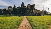 Full Day Angkor Wat Complex Small Group Tour