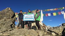 Gokyo Lakes And Renjola Pass Trek - 12 Days
