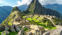 Sacred Valley & Machu Picchu: 2 Day Guided Tour + Hotel