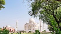 All Inclusive Taj Mahal, Agra Fort and Baby Taj Tour from Delhi 