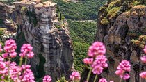 2 Day Delphi, Meteora Iconic Sites Private Tour With 4* Hotel Included