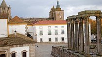 Discover Évora: Private Historical Tour from Lisbon