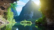 From Hanoi: 2 Nights Ninh Binh and Halong Bay Package Tour
