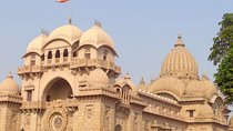 Kolkata tour in private car with guide & lunch for immersive cultural experience
