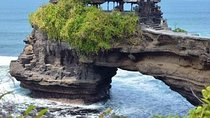 Private tour : tanah lot temple and uluwatu temple - insta spots - free wifi