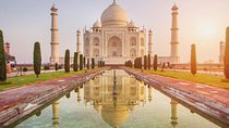 2 Days Taj Mahal & Agra Tour from Delhi by Car