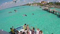 Unlimited Catamaran Isla Mujeres with Transportation from Cancun