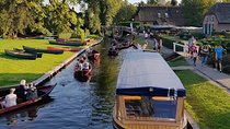 Private tour (max 3 per) to Giethoorn & Canal ride from Amsterdam