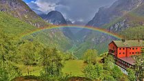 PRIVATE GUIDED TOUR: Highlights of Norway – Trip to the Sognefjord – SUMMER