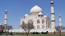 Private Sunrise Taj Mahal Tour from Delhi by Car
