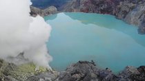 Ijen Crater Private Guided Trekking Tour From Bali