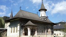 Private 9-Day Transylvania and Bucovina UNESCO Tour in Historical Romania