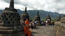 WONDERFULL JOGJA01 (Borobudur+Prambanan+City Tour+lunch 10 hours)