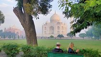 Taj Mahal Tour During Sunrise