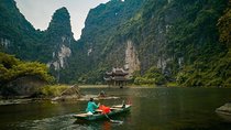 Ninh Binh Full Day Trip: Hoa Lu - Trang An - Mua Cave Small Group Tour
