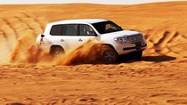 Dubai Private Desert Safari & 4x4 Dune Bashing & Camp Experience
