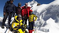Lobuche Peak Climbing on 21 Days
