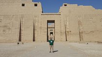 Luxor West bank (Queens valley, Habu Temple and Deir Elmadina) - Private