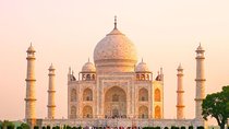 Taj Mahal Agra Overnight Tour with Fatehpur Sikri from Delhi
