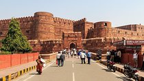 2 Days Overnight Agra Tour With Taj Mahal & Agra Fort From Delhi