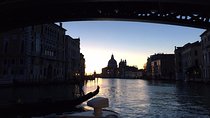 Discover Venice at sunset 
