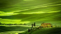 Private: Tuscany Day Tour from Rome with Optional Wine Tasting