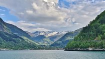 PRIVATE GUIDED TOUR: King of the Fjords – round trip to the Sognefjord, 11 hours