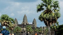 Angkor Wat Small Circuit Tour 