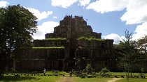 Private One Day Tour to Pyramid Koh Ker & Preah Vihear Temple