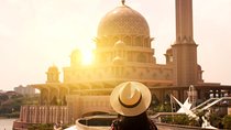 Private Half-Day Putrajaya Tour with Lake Cruise from Kuala Lumpur