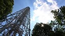Milano: Parco Sempione and its tower with a panoramic aperitif