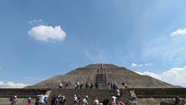 Tour Basilica de Guadalupe and Pyramids of Teotihuacan