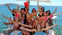 Hen Party in Lisbon on a vintage Sailboat