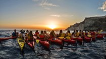 Santorini: Sunset Sea Kayak with Light Dinner