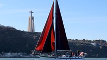 Tagus River - Private Tour on Vintage Sailboat