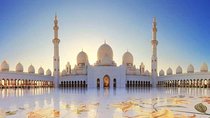 Combo Tour: Dubai Morning Desert Safari & Evening Sheikh Zayed Grand Mosque Tour