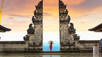 Lempuyang Heaven Gate ,water Palace and Tukad Cepung waterfall Tour 