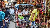 Old Delhi walking tour with Rickshaw ride