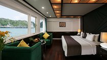 Bai Tu Long Bay 2D1N Limousine Kayak: 4*++ La Regina Royal Cruise