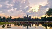 Angkor Wat Sunrise Tour