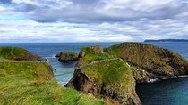 Northern Ireland Including Giant's Causeway Rail Tour from Dublin