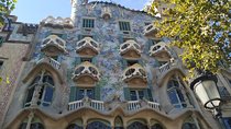The Story of Gaudi and Modernism Private Walking Tour