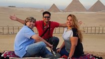 Private sightseeing Tour: Giza Pyramids, Egyptian Museum and Khan Khalili Bazaar