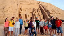 Nile cruise between Luxor and Aswan: Sail the best temples in Egypt