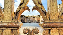 Versailles Best of Domain Skip-the-Line Access Day Tour with Lunch from Paris