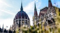Private Transfer from Venice to Budapest with 2h Sightseeing