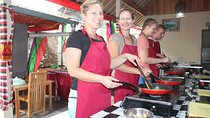 From Ubud : Ubud Balinese cooking class with Market tour